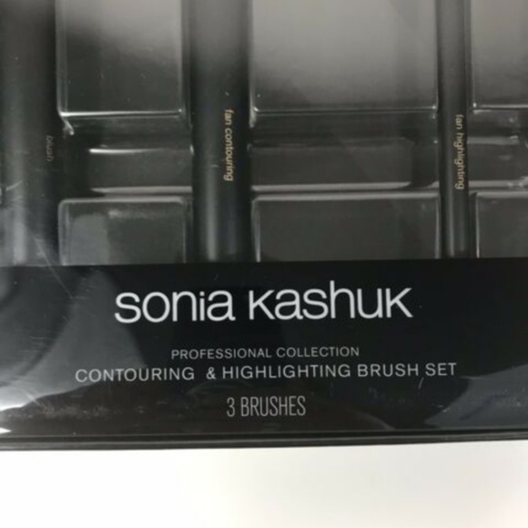Sonia Kashuk™ Contouring & Highlighting Brush Set - Picture 3 of 3